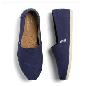 NWT Toms Alpargata Solid Canvas Navy Flats 9.5